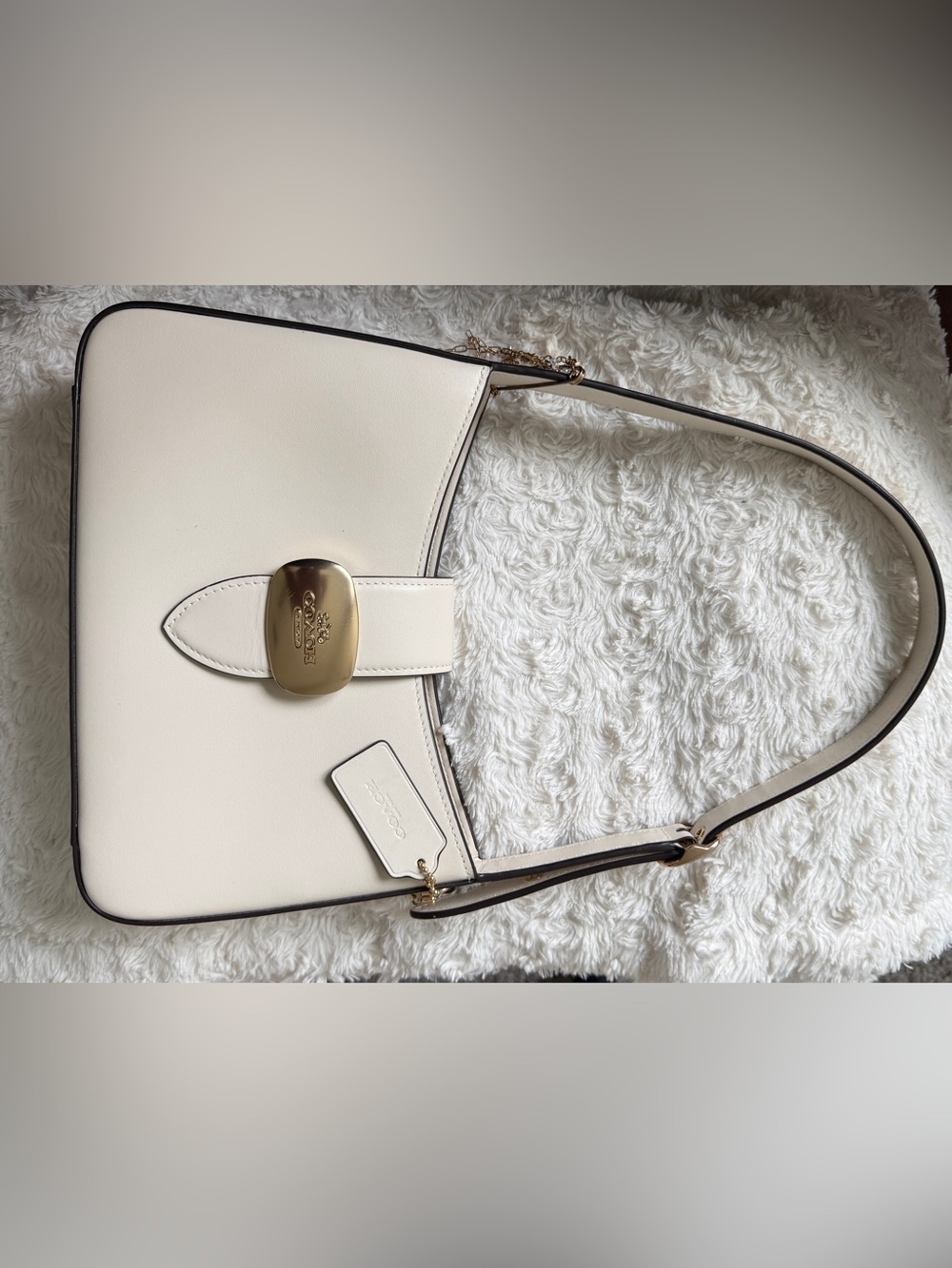 Coach Cream Leather Shoulder Bag with Gold Hardware and Chain Strap
